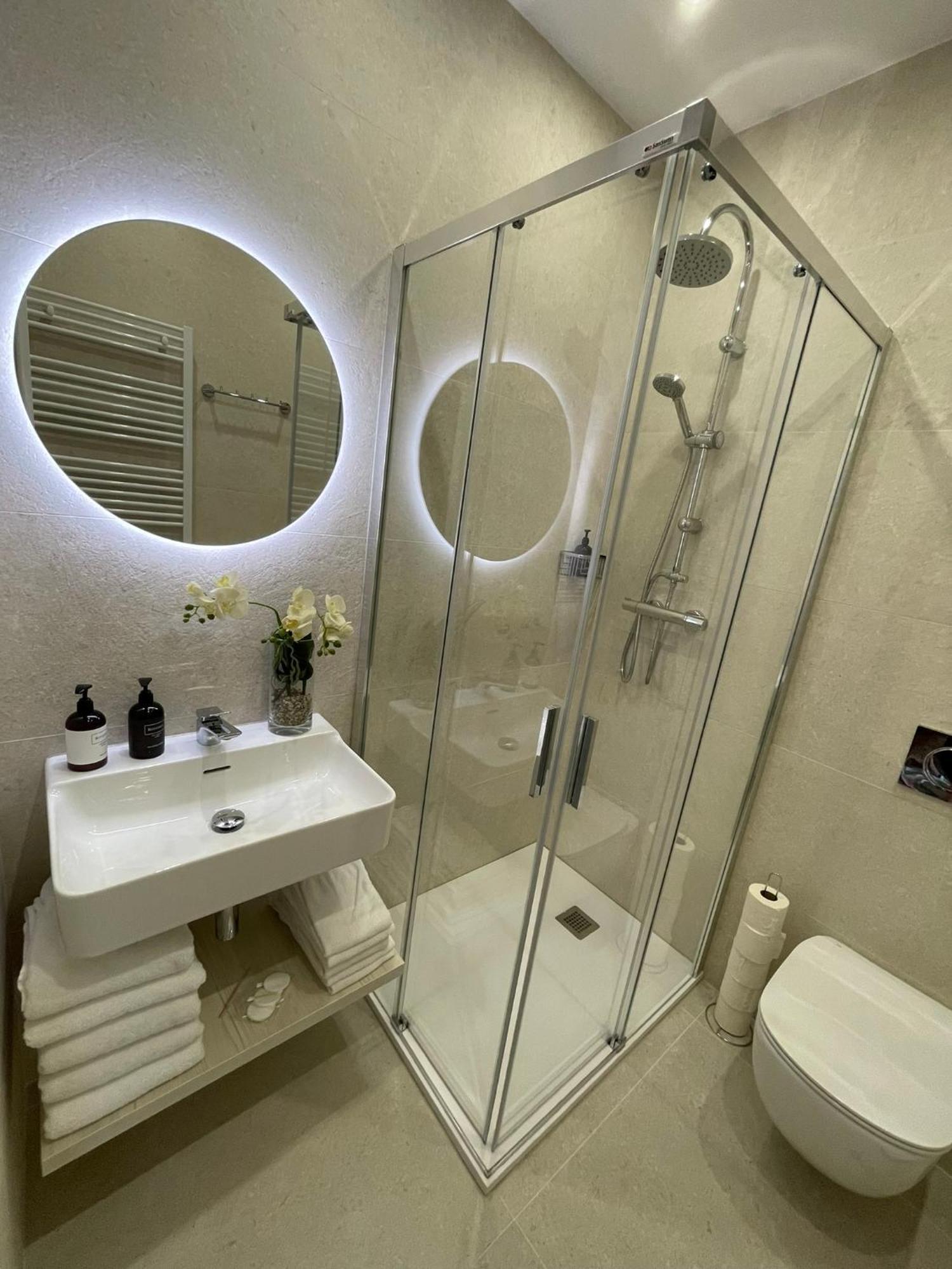 Apartmany Jasmin Liberec Buitenkant foto