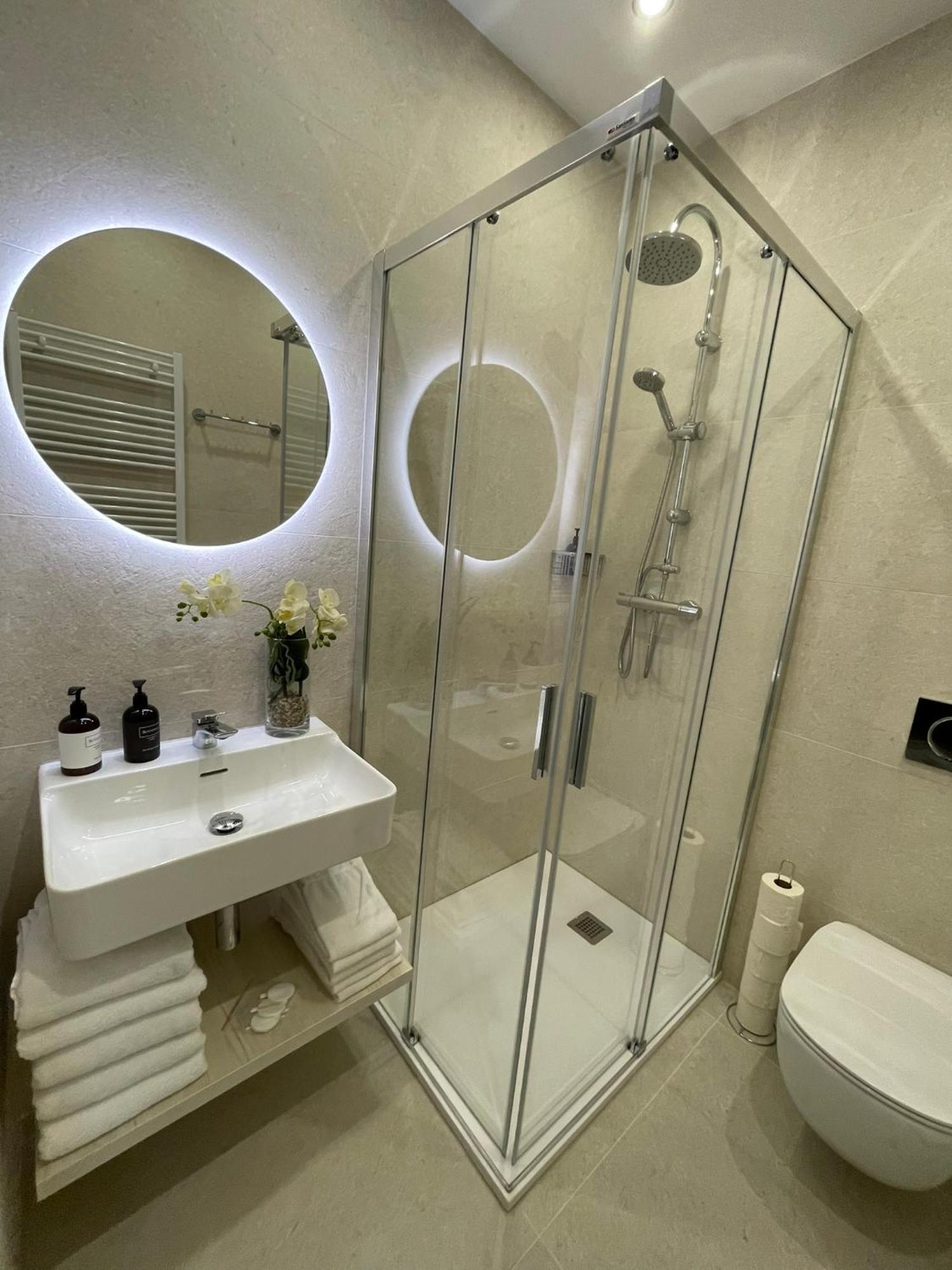 Apartmany Jasmin Liberec Buitenkant foto