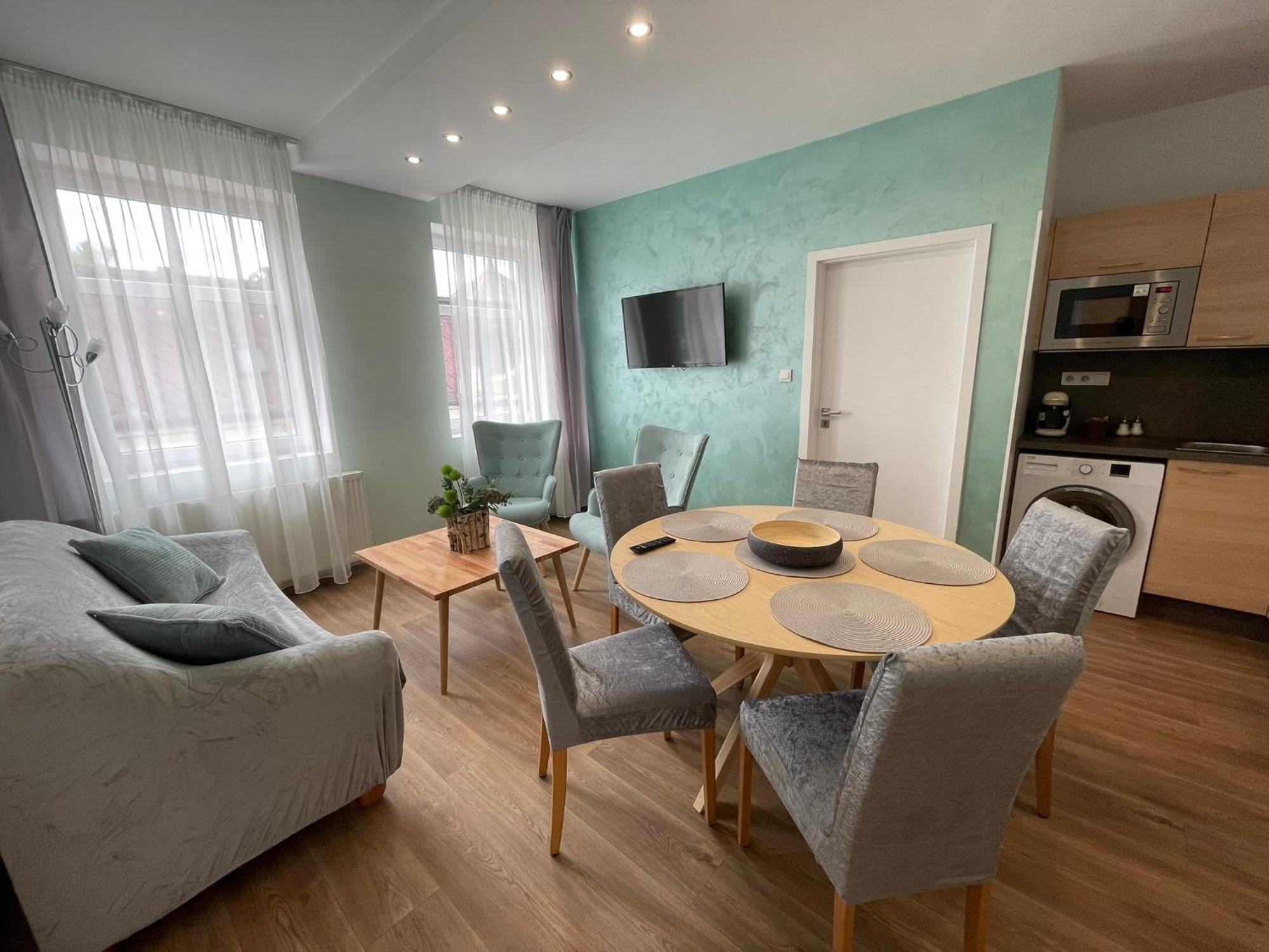 Apartmany Jasmin Liberec Buitenkant foto