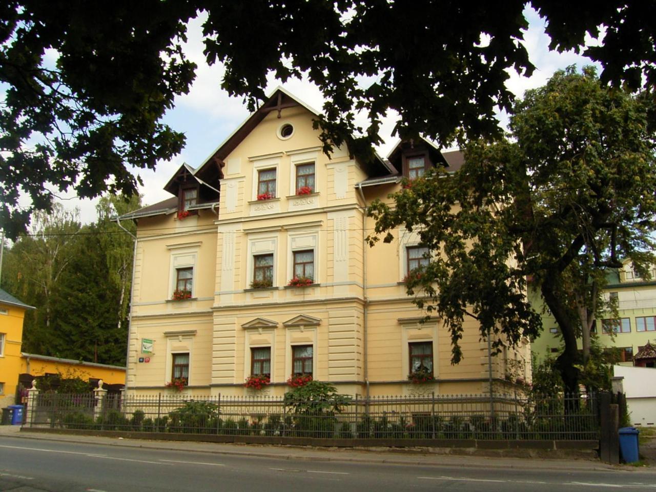 Apartmany Jasmin Liberec Buitenkant foto